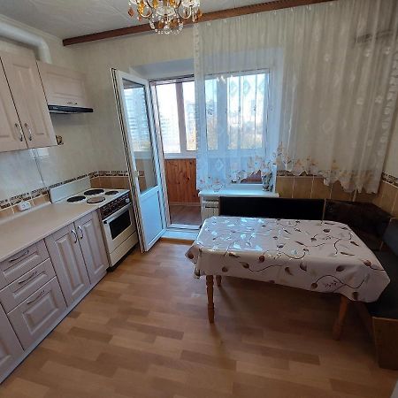 2К Апартаменты Ул.Ревуцкого 19/1 Kiev Bagian luar foto